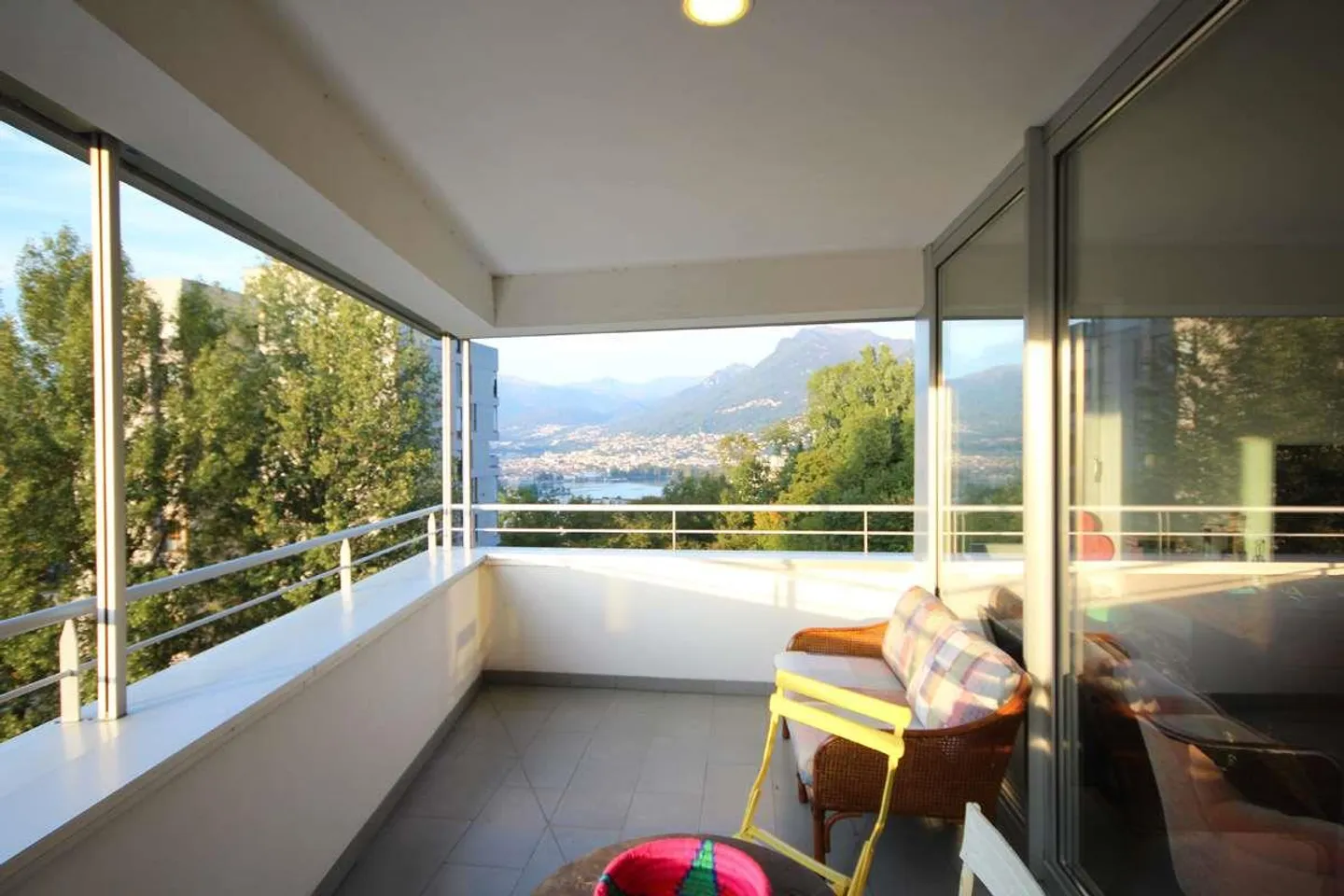 Lugano Pazzallo: modern 4.5 rooms with lake view - Photo 2 of 11