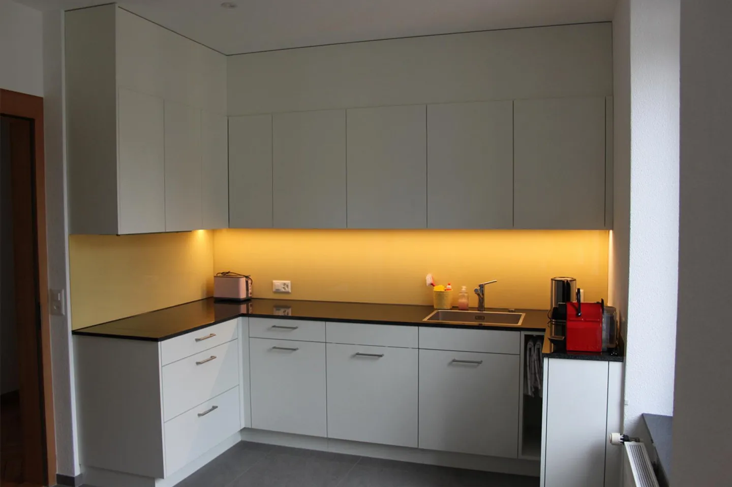 Appartamento d'epoca di 4 stanze in posizione centrale - Foto 1 di 11