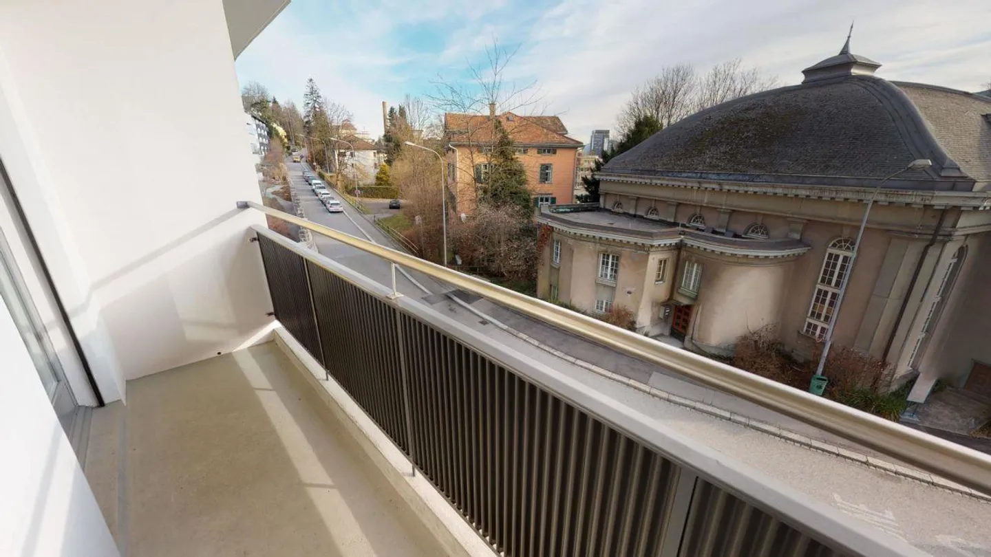 CENTRAL LIVING - Photo 6 of 7