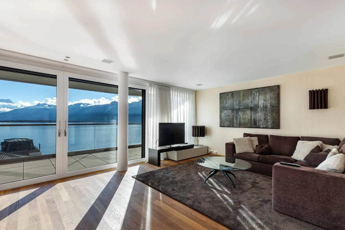 Mit Blick auf den Genfersee, Luxuswohnung mit Panoramablick - Foto 2 von 6