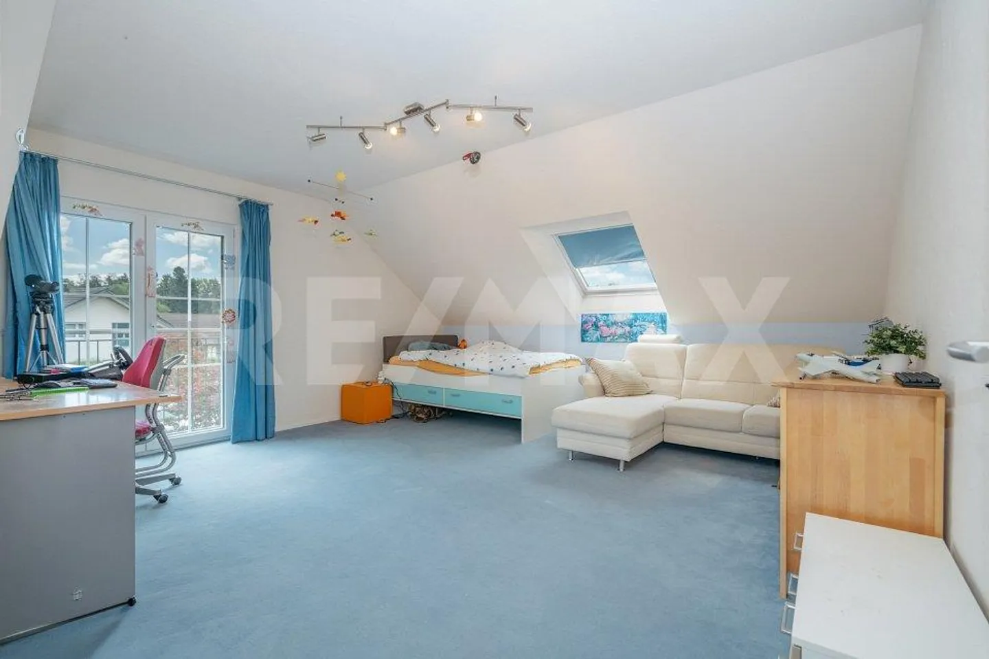 Exklusives 9.5 Zimmer Einfamilienhaus in Schlattingen, TG - Photo 12 of 13
