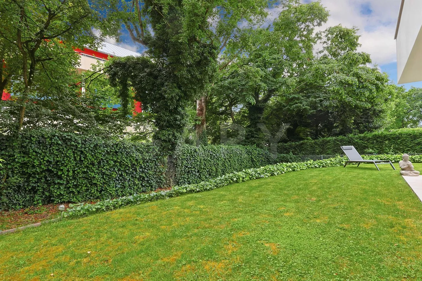 Ground Floor Apartment in the Center of Vésenaz - Photo 12 of 13