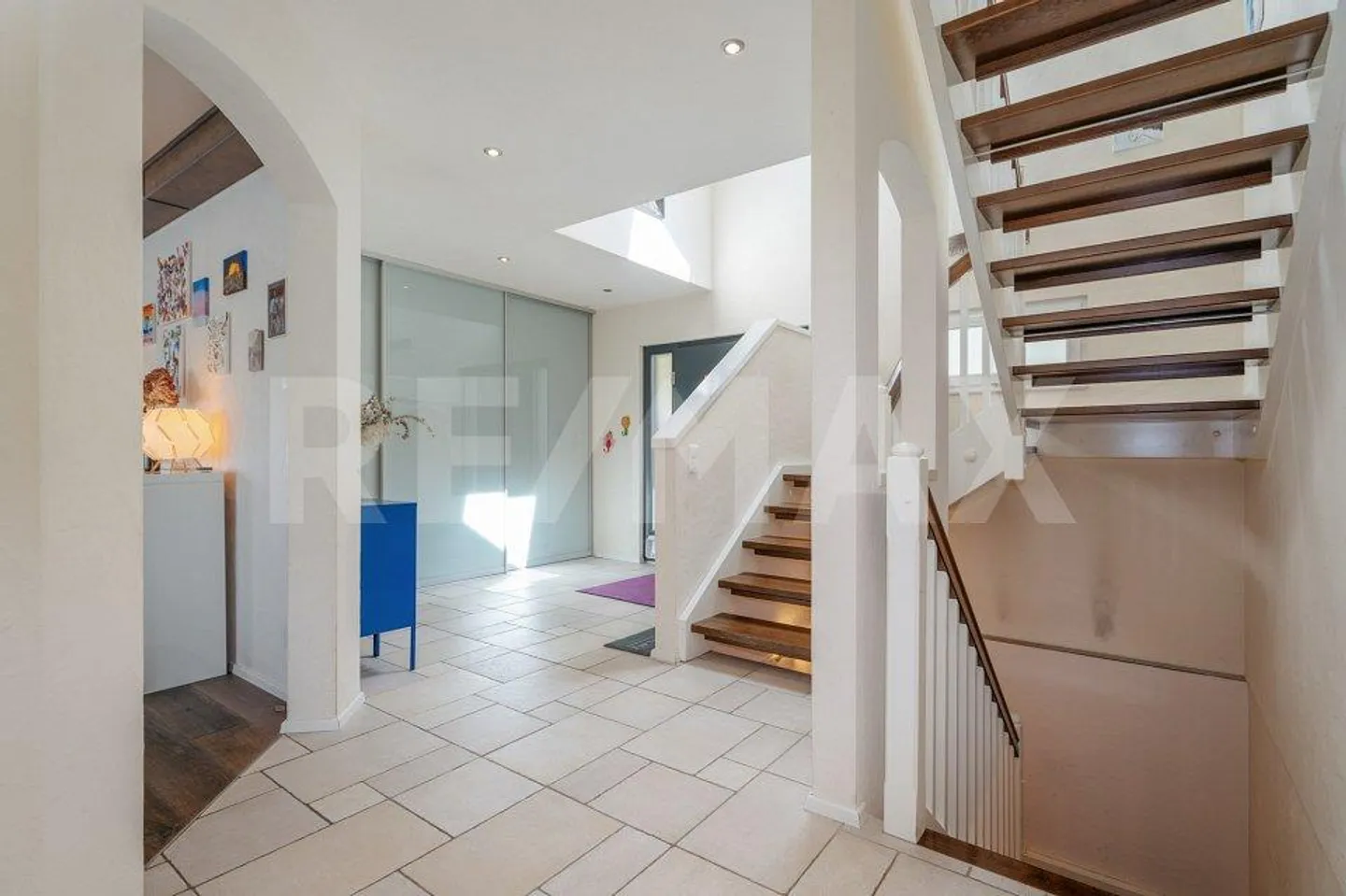 Exklusives 9.5 Zimmer Einfamilienhaus in Schlattingen, TG - Photo 11 of 13