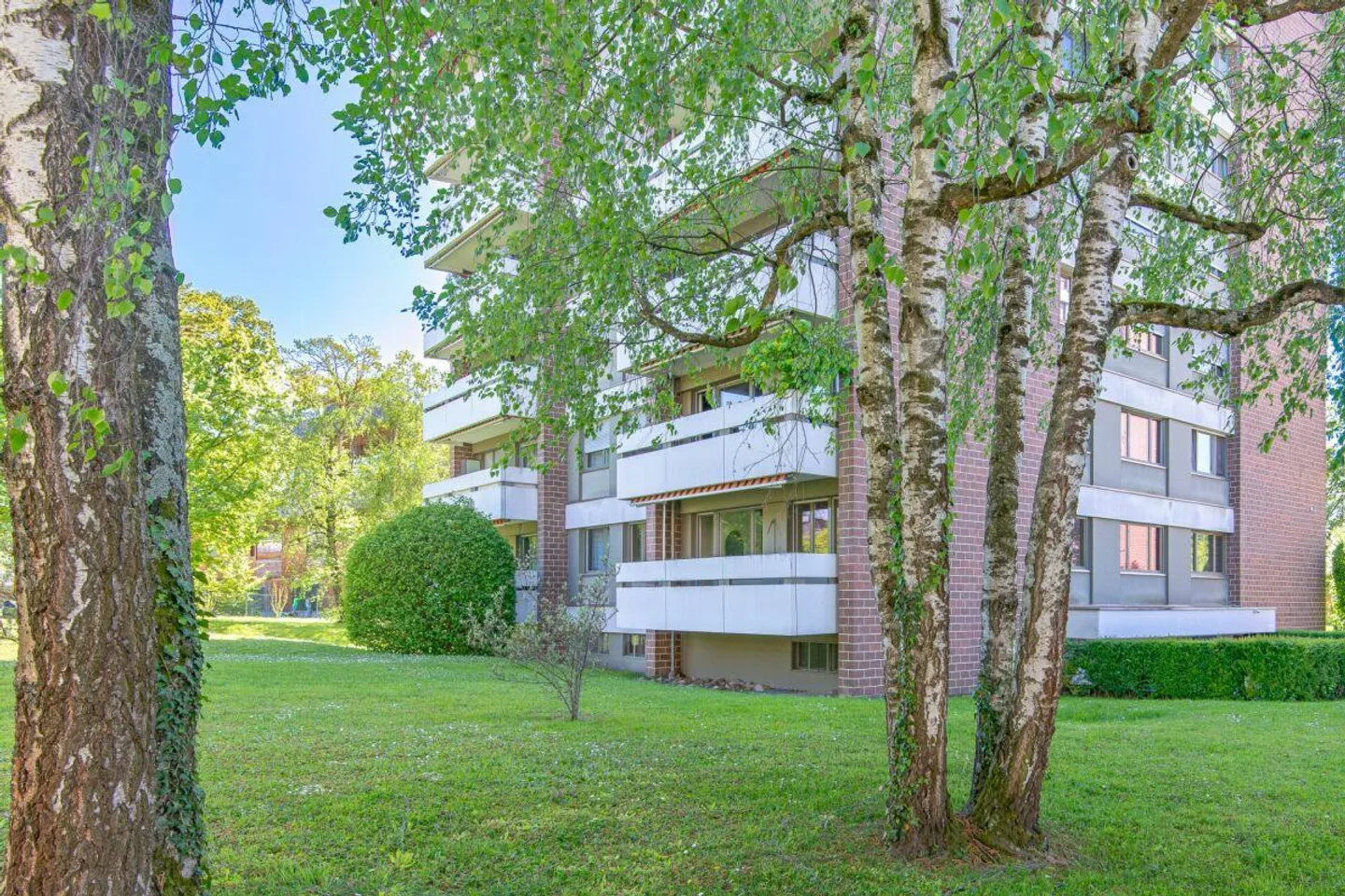 Charmante Wohnung in Therwil - Foto 1 von 13