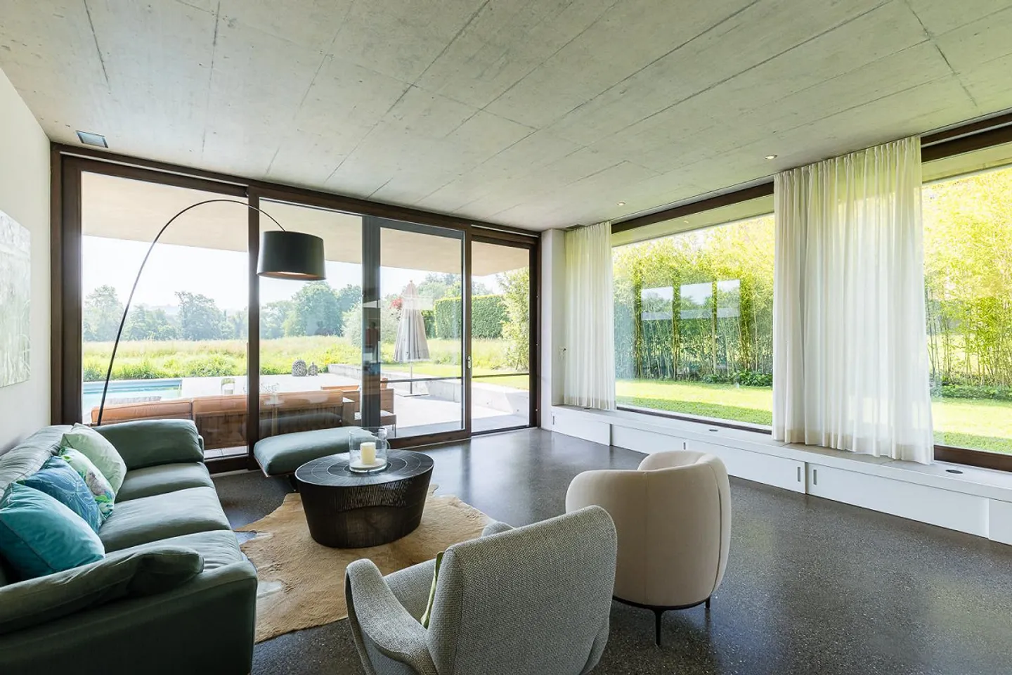 Exklusives Zuhause mit Pool an zentraler Lage. - Foto 3 di 7