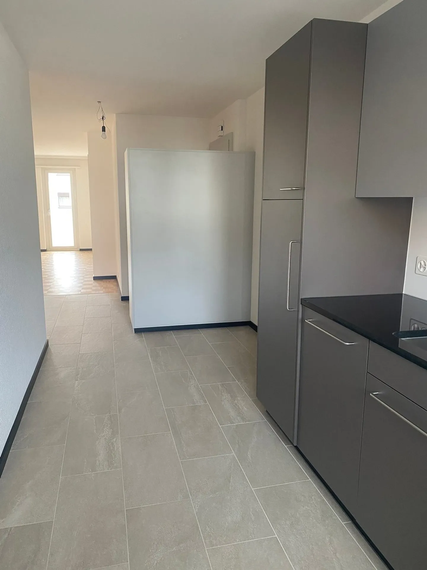 Charmante appartement 3.5 pièces avec balcon à Bienne - Photo 8 sur 9