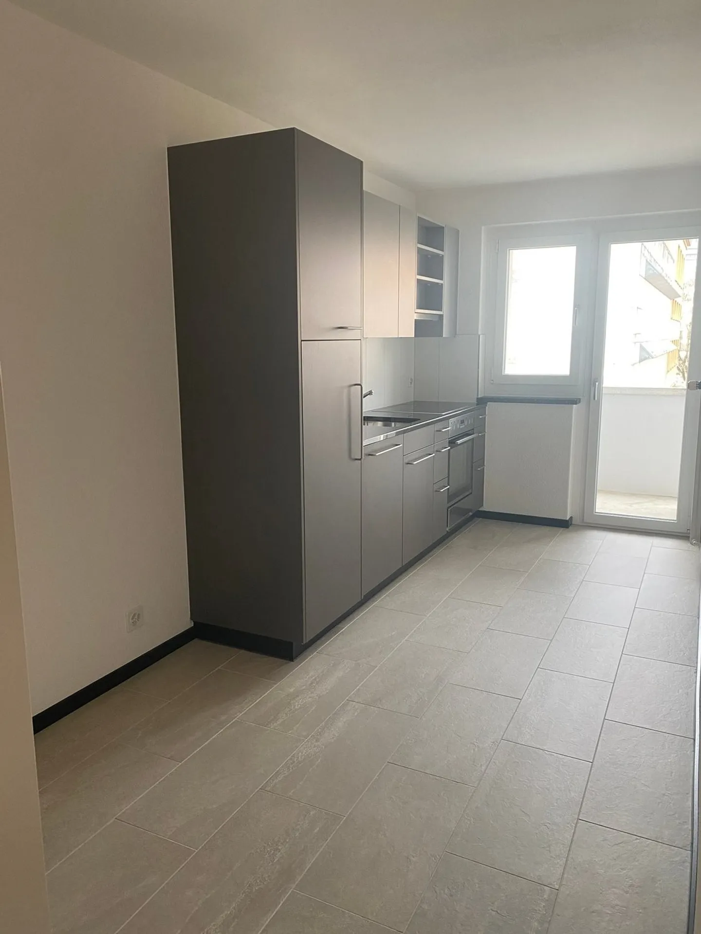 Charmante appartement 3.5 pièces avec balcon à Bienne - Photo 3 sur 9