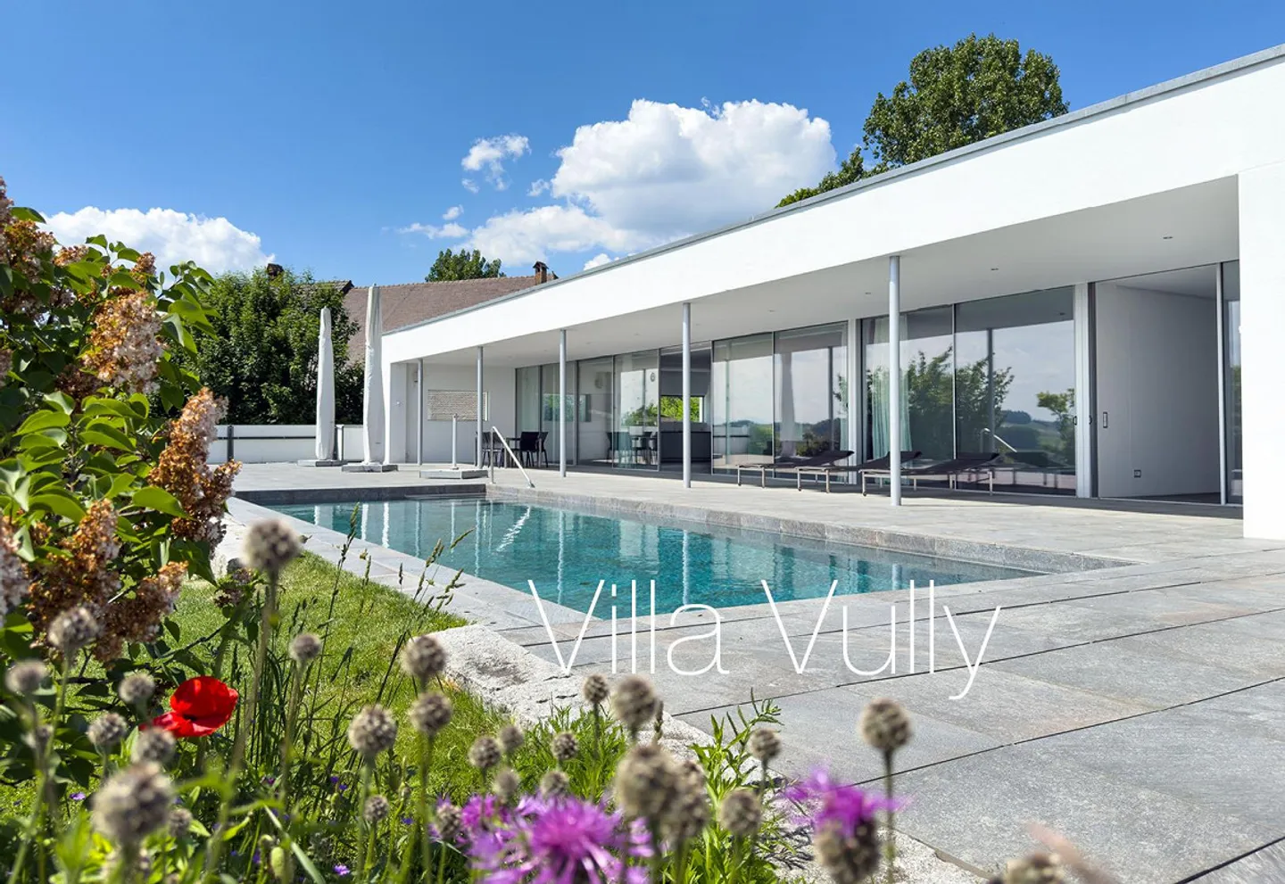 Villa moderna con vista da sogno - Foto 1 di 17