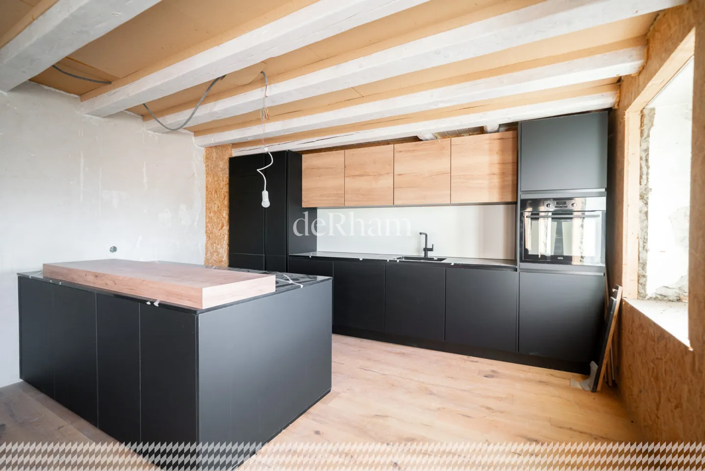 Village house to renovate - Photo 1 of 7