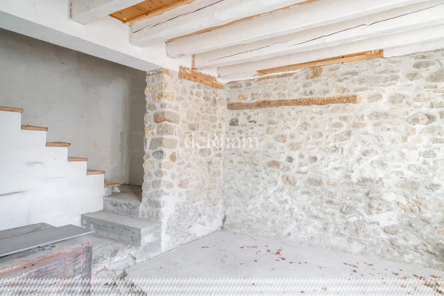 Village house to renovate - Photo 3 of 7