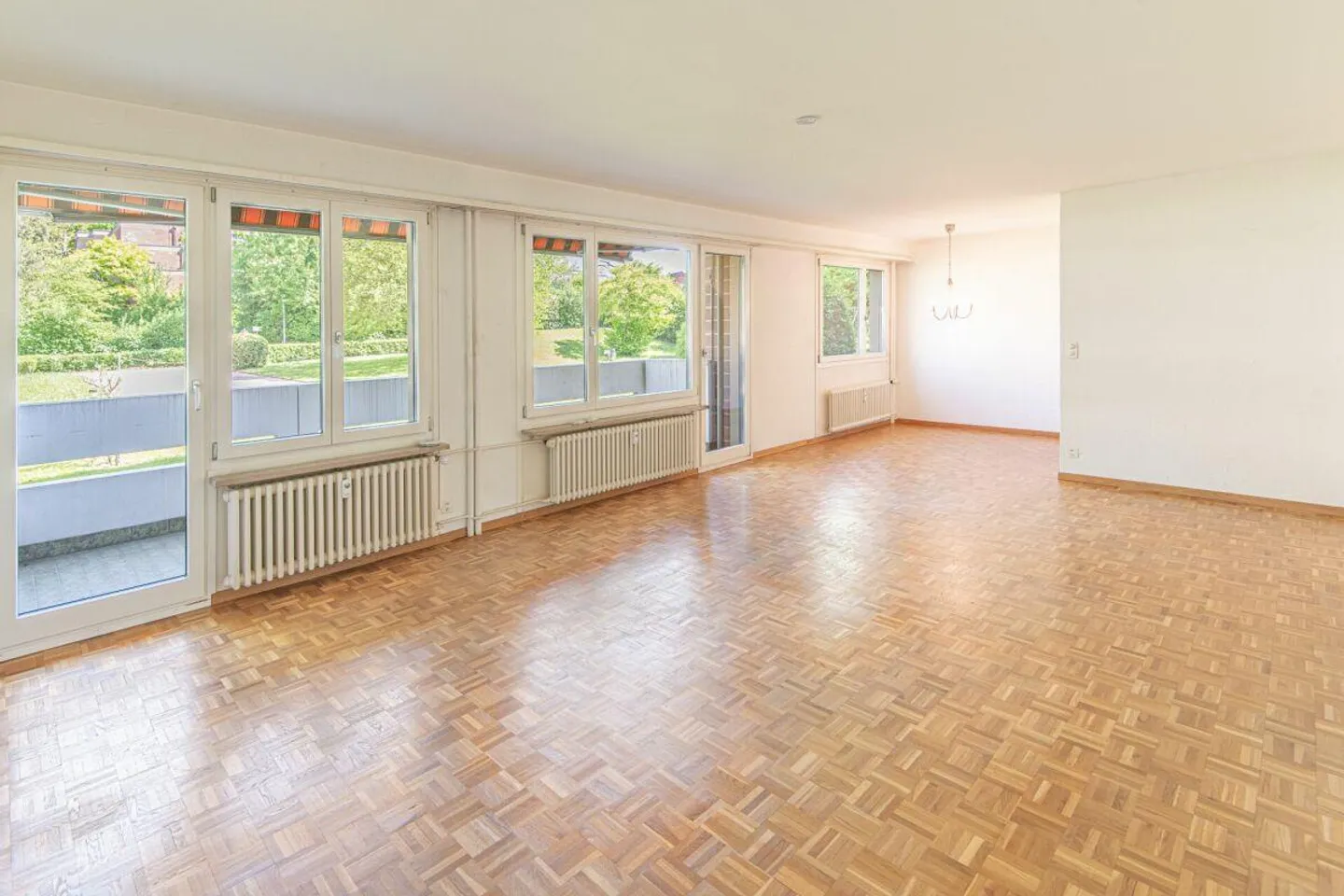 Charmante Wohnung in Therwil - Foto 4 von 13