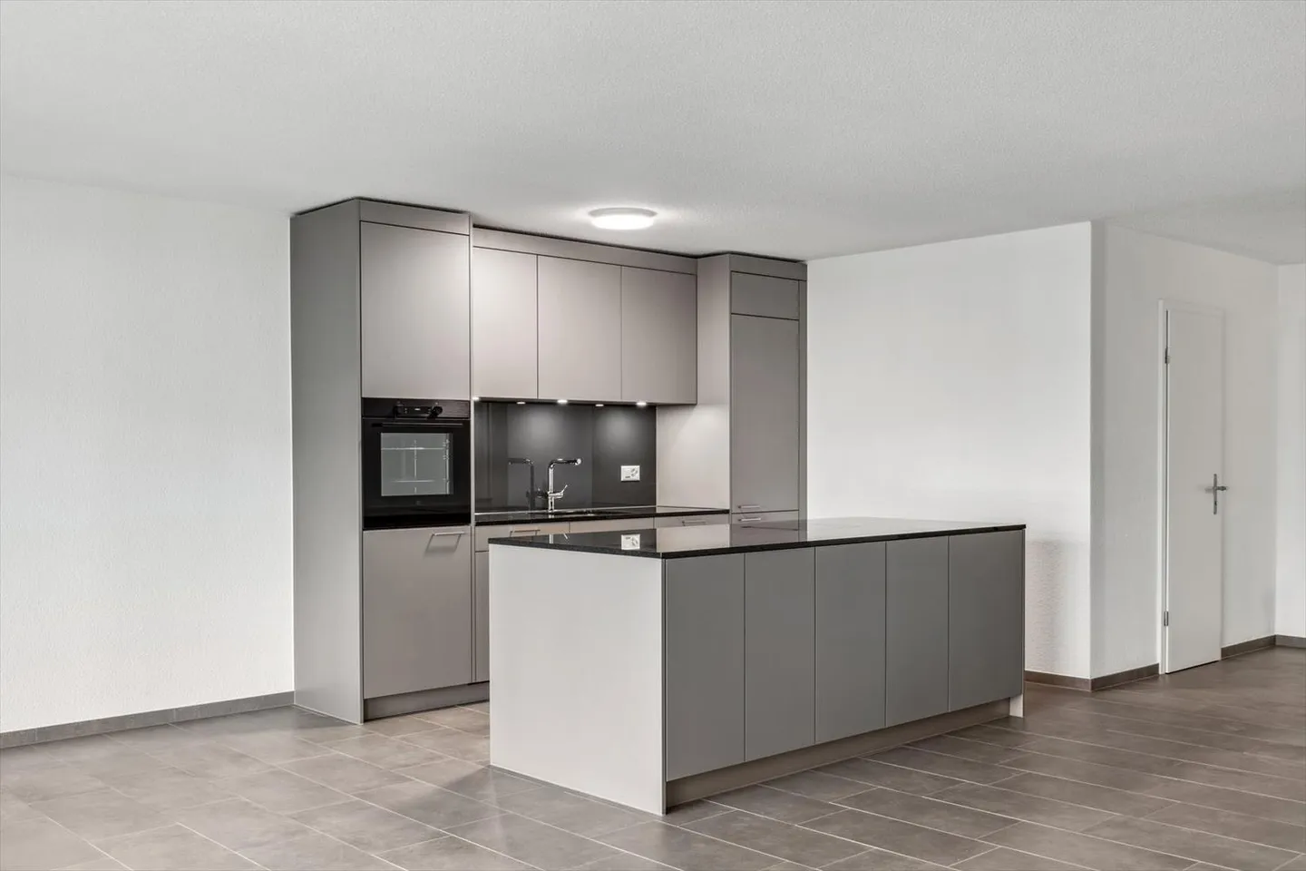 Small but fine - Photo 3 of 5