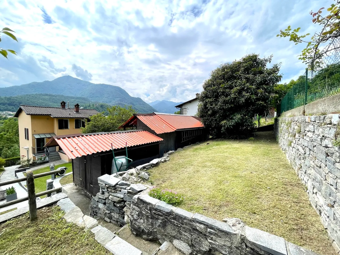 Einfamilienhaus kaufen - Foto 1 von 14