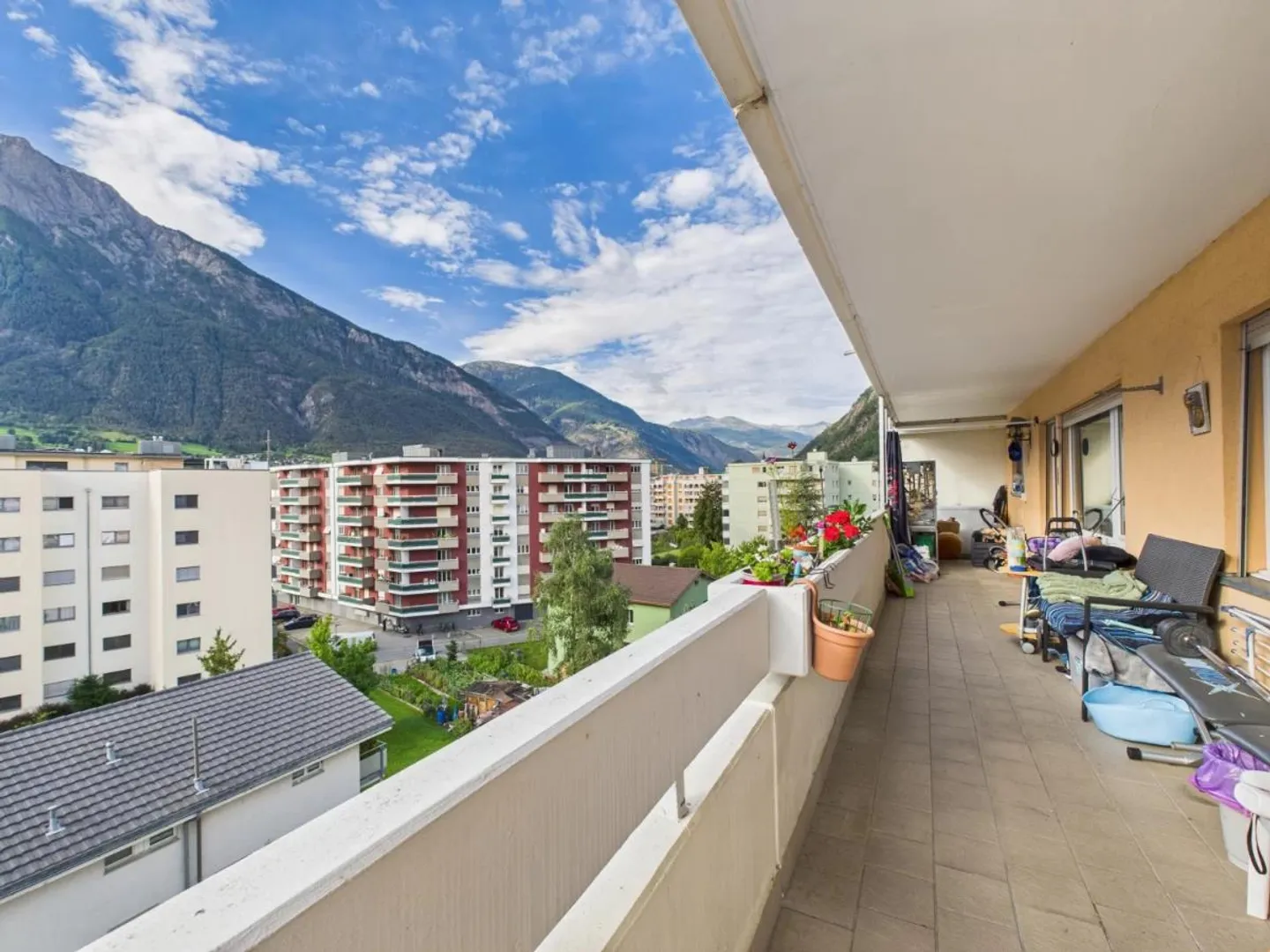 Condominium central au 6ème étage avec potentiel locatif à Naters - Photo 10 sur 10