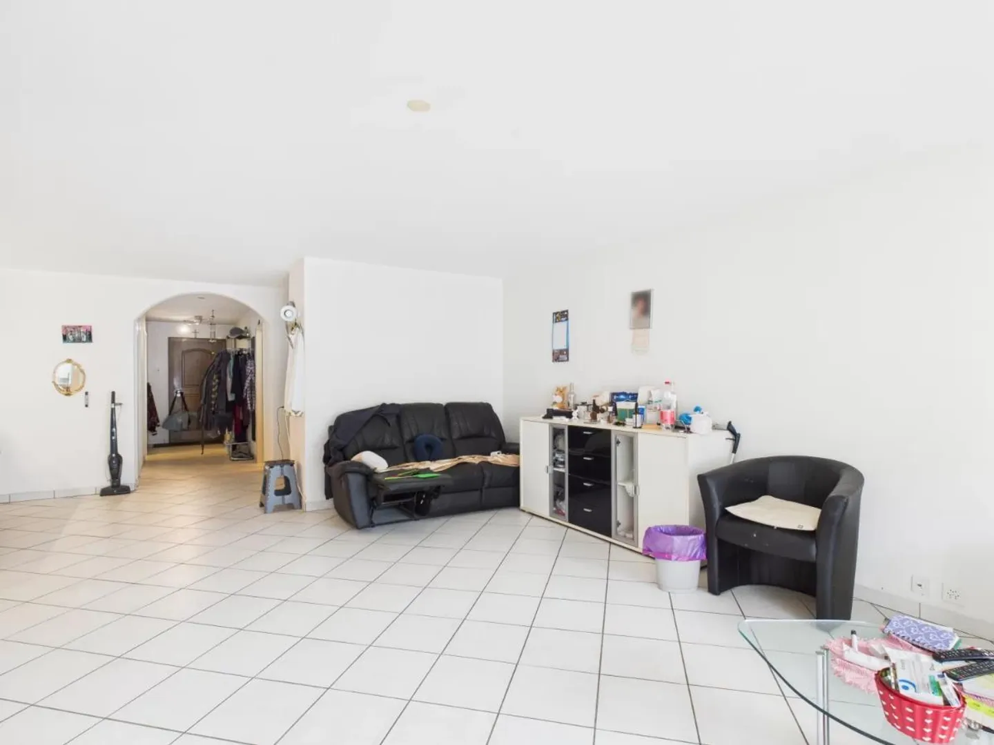 Condominium central au 6ème étage avec potentiel locatif à Naters - Photo 3 sur 10