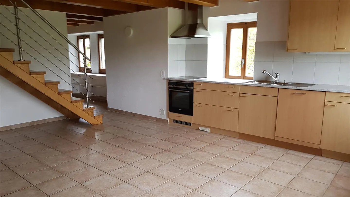 6-Zimmer-Haus - Foto 1 von 13