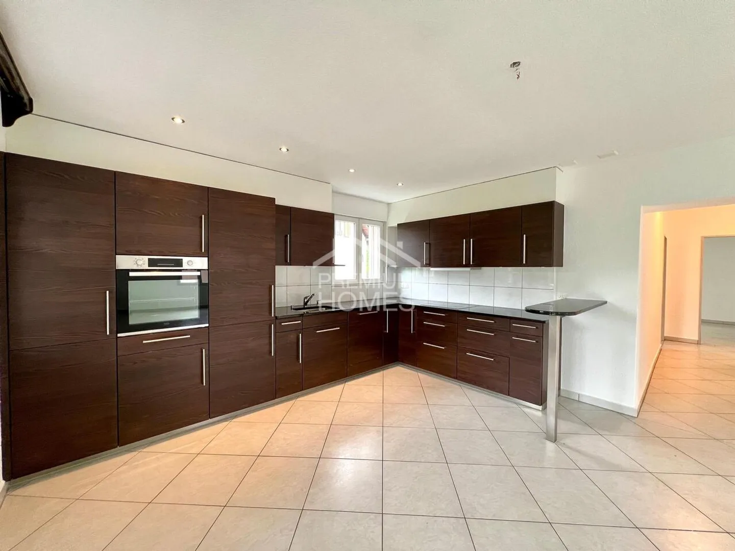 Appartement spacieux dans un emplacement calme et familial - Photo 5 sur 13