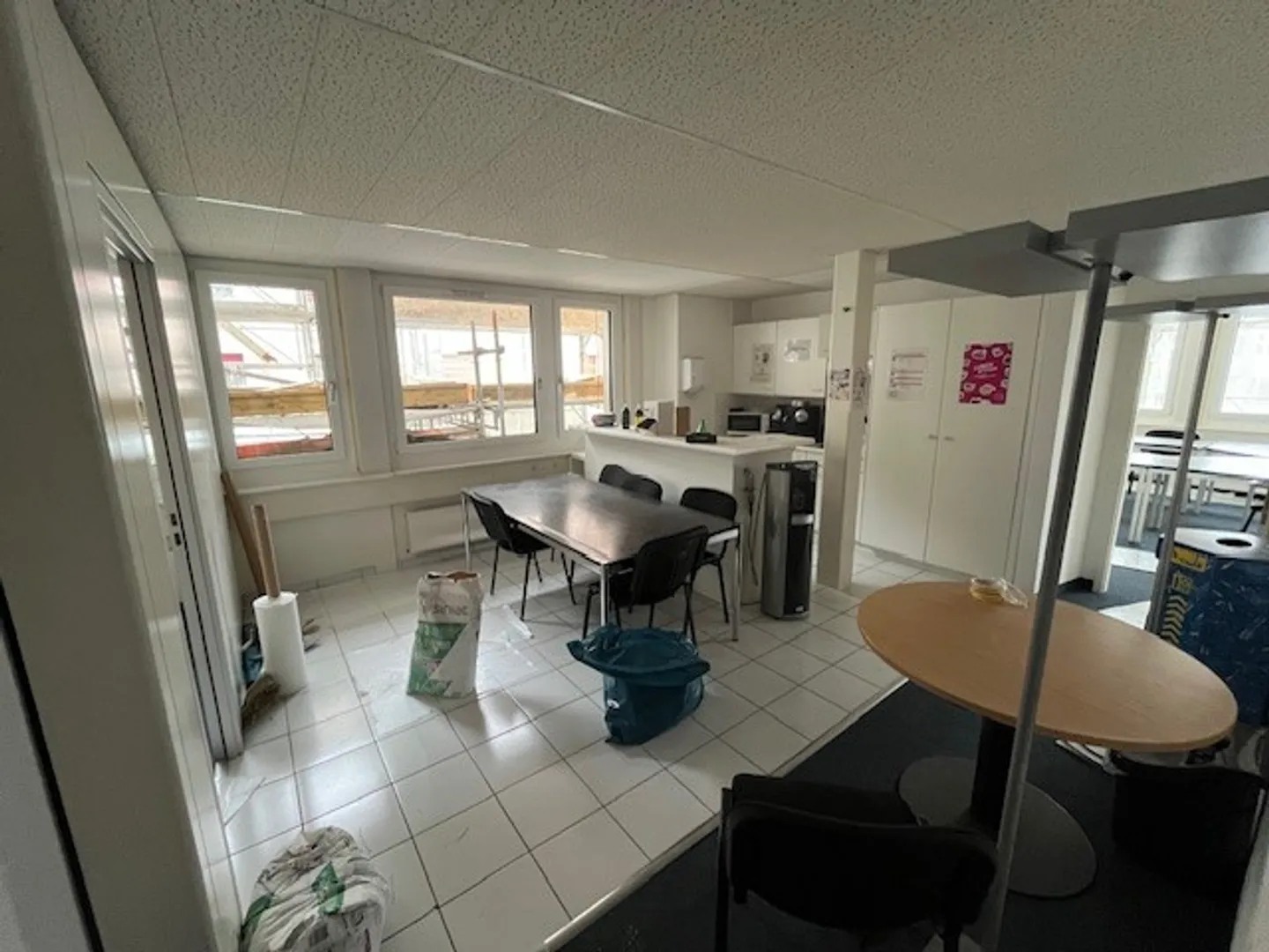 Bureau à louer - Photo 2 sur 4