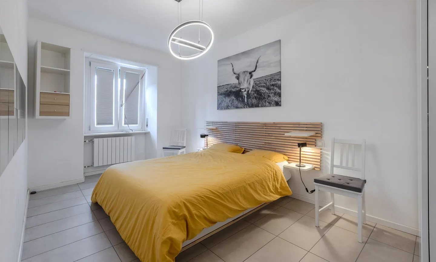 OFFRE RÉELLE - APPARTEMENT RÉNOVÉ DE 3,5 PIÈCES À LUGANO FIGINO - Photo 4 sur 8