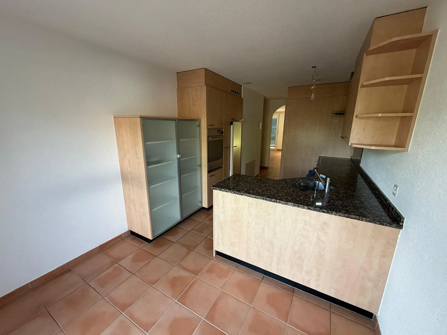 4.5 Zimmer Parterrewohnung mit Gartensitzplatz - Foto 4 von 10
