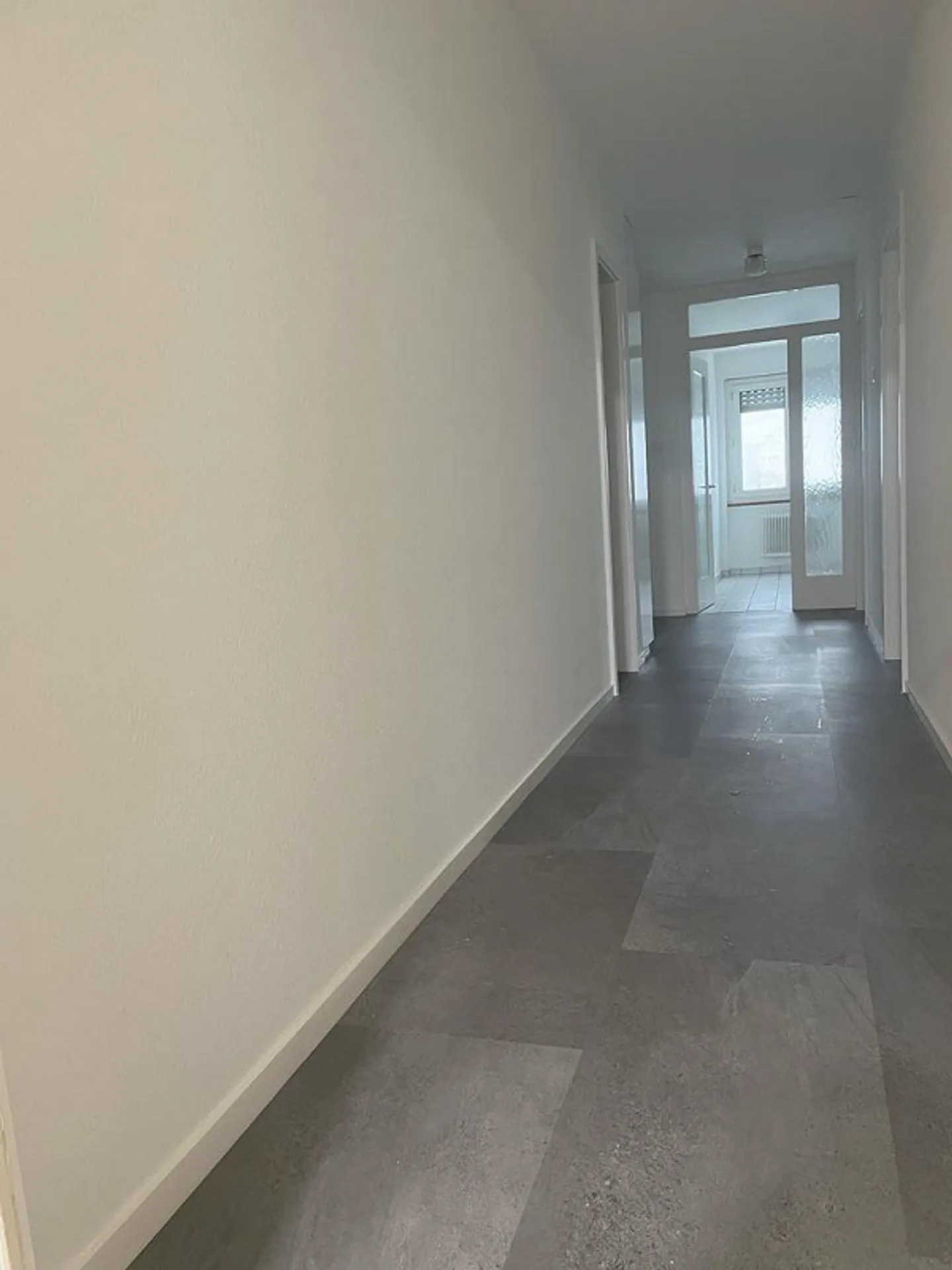 Grosszügige Wohnung Nähe Stedtli Laufen - Foto 4 von 7