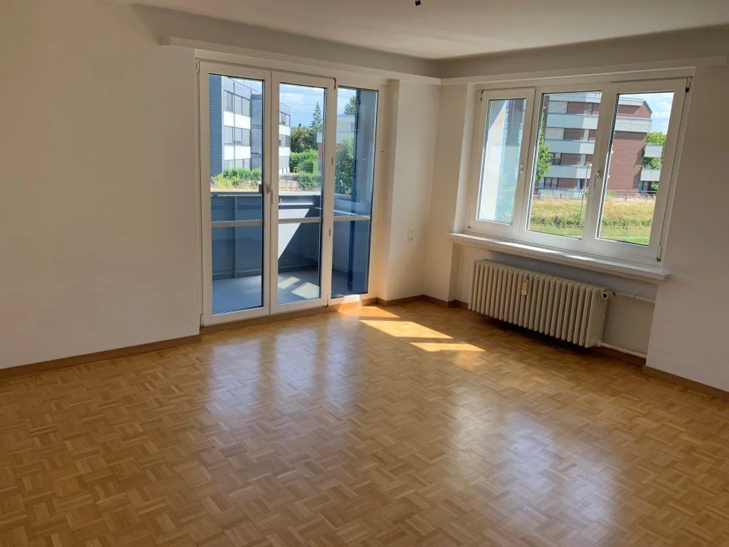 Cozy Apartment Near the Center - Photo 2 of 9