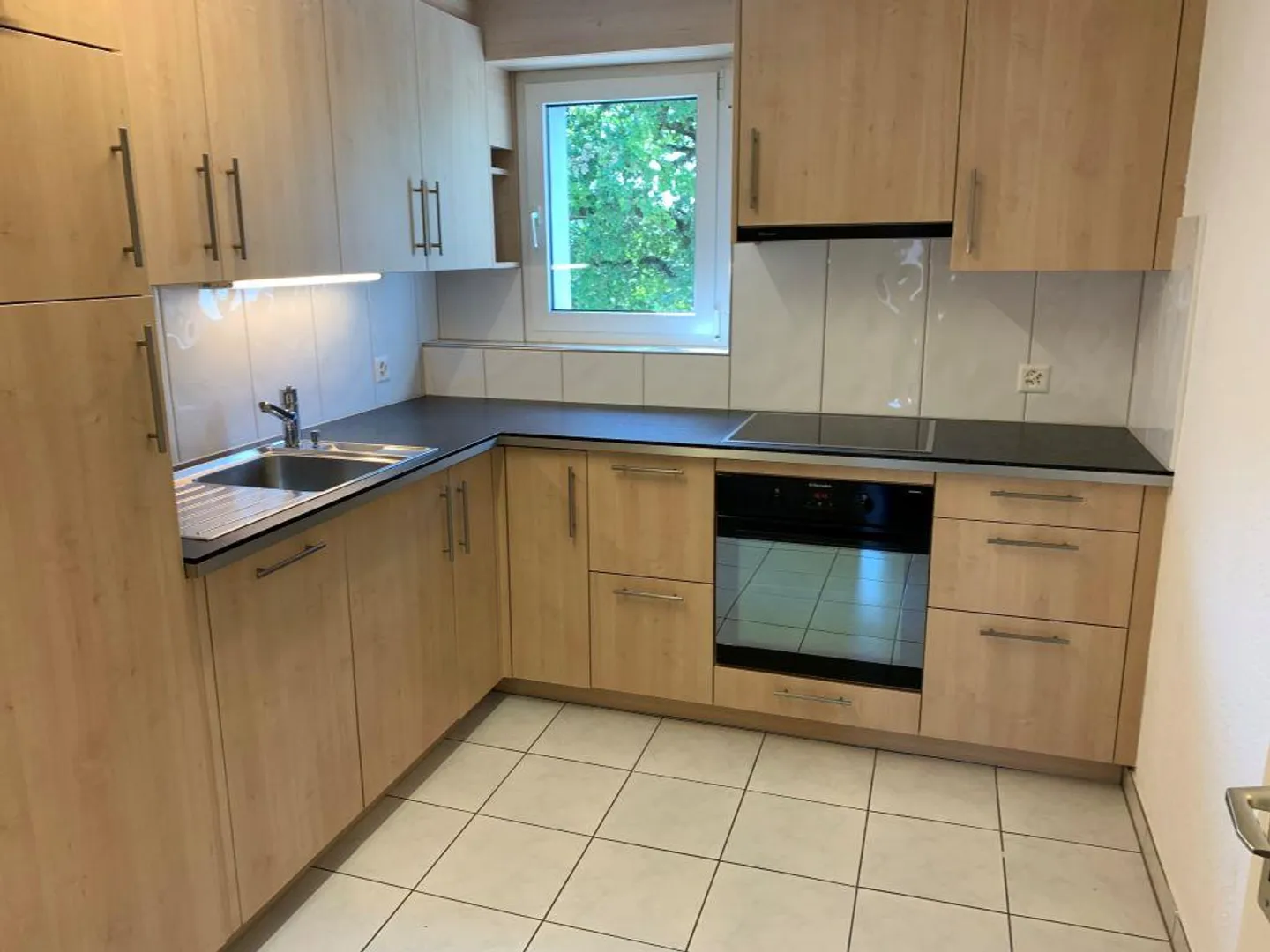 Cozy Apartment Near the Center - Photo 1 of 9