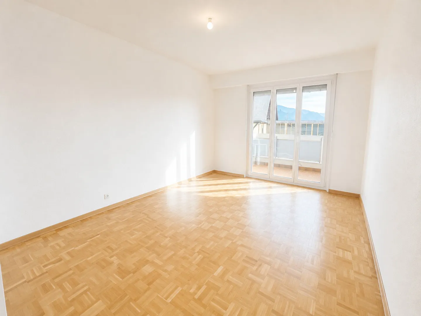 3,5 Zimmer - mit Balkon - Foto 5 von 11