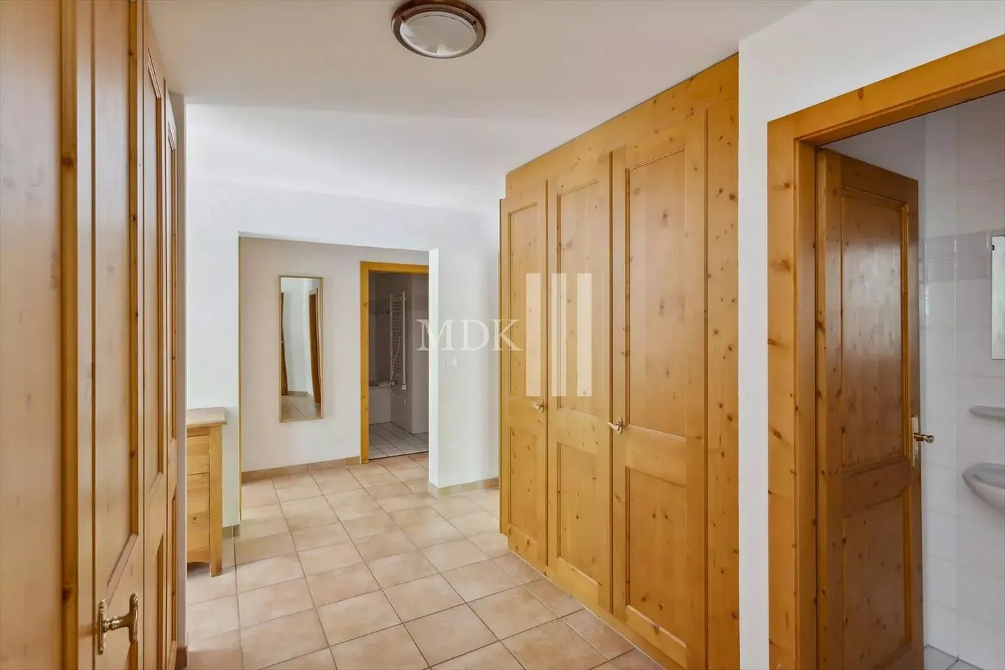 3.5 Room Apartment - Photo 10 of 11