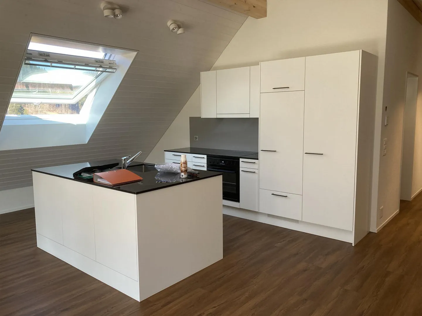 5.5-room maisonette apartment with 2 balconies - Photo 3 of 27