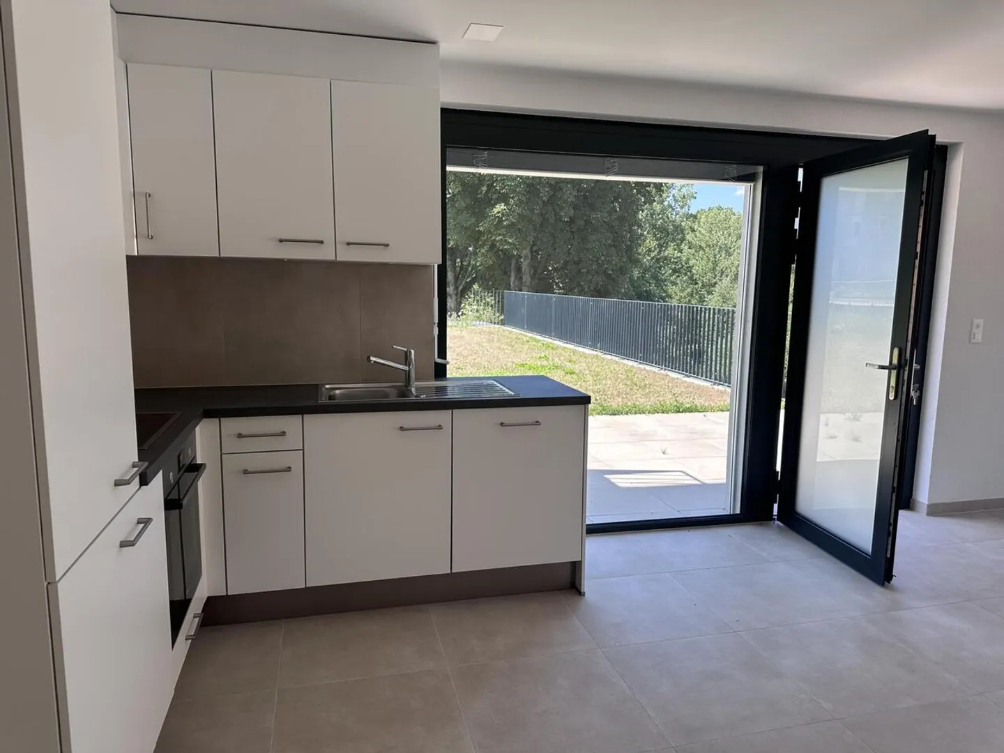 Appartement Commercial - Photo 5 sur 14