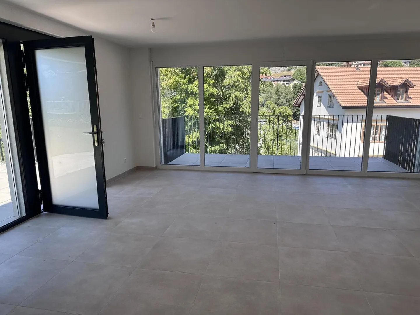 Appartement Commercial - Photo 6 sur 14