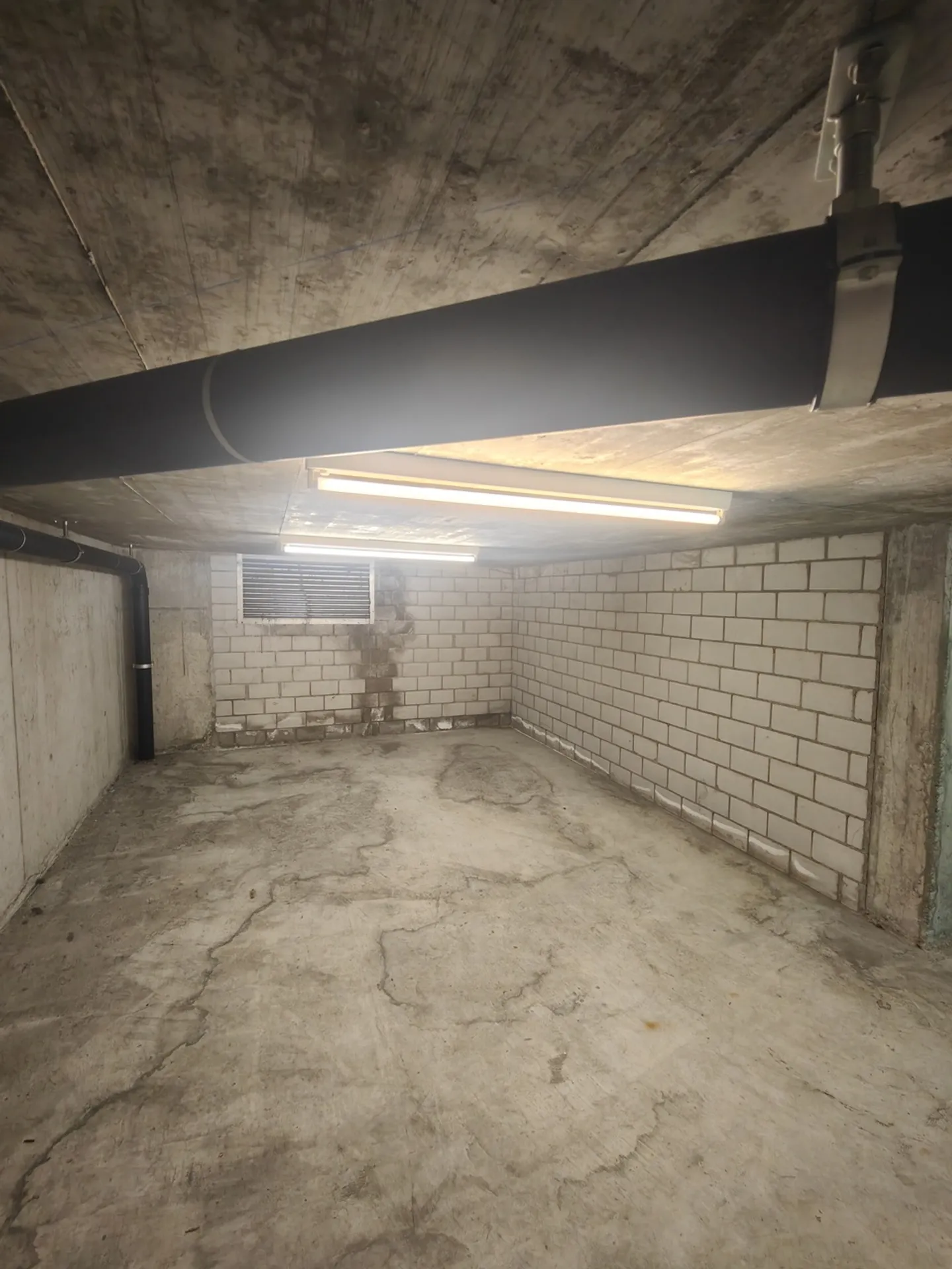 40m2 Storage Room Dübendorf - Im Schossacher 12 - Photo 7 of 13