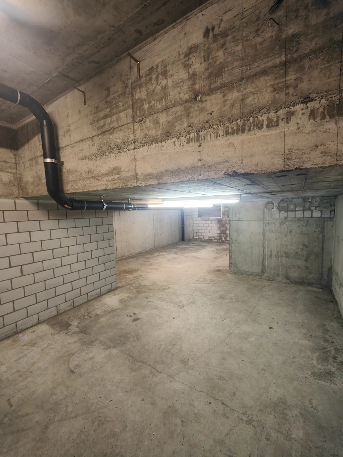 40m2 Storage Room Dübendorf - Im Schossacher 12 - Photo 11 of 13