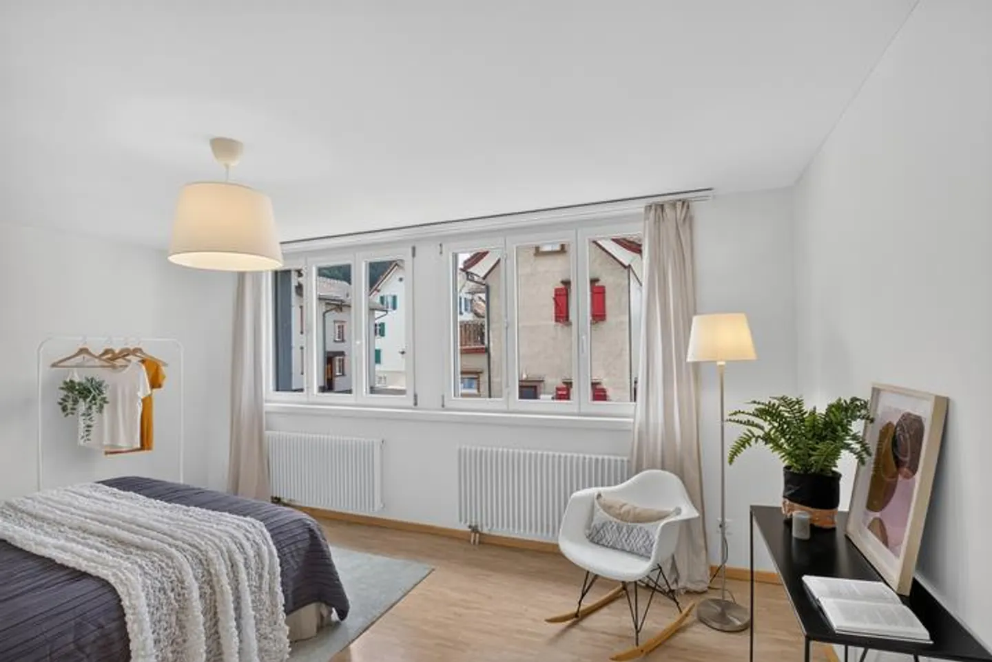 APPARTEMENT EXCLUSIF DE 4,5 PIÈCES AVEC UNE SENSATION D'ESPACE - Photo 5 sur 8