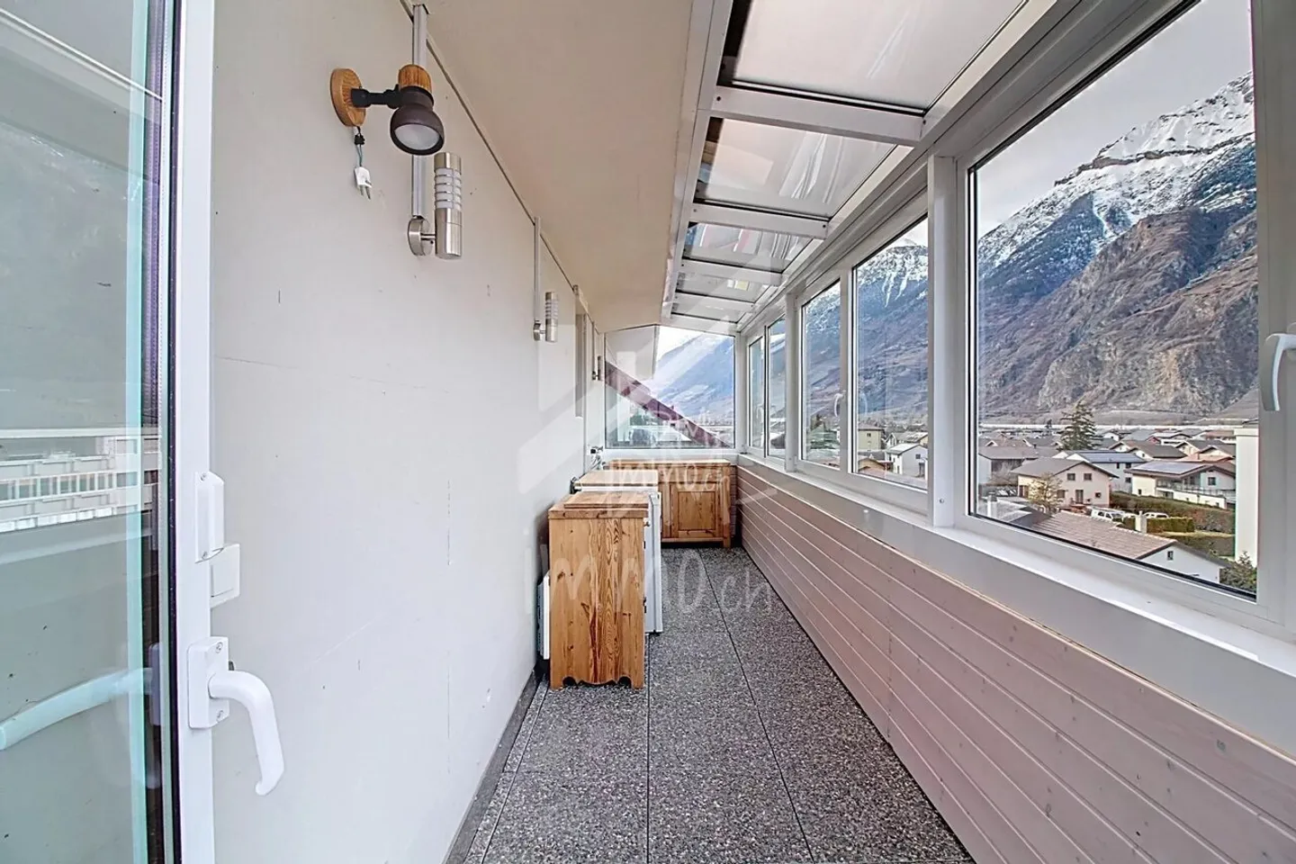 Véritable penthouse, belle finition, excellent état - Photo 11 sur 12