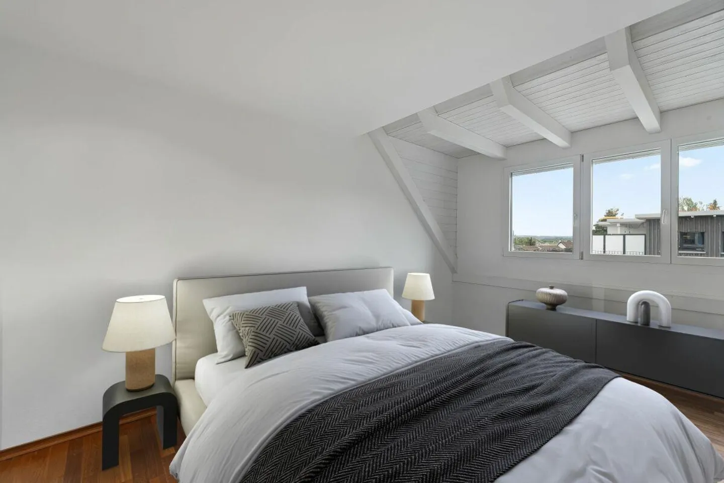 Clouds View | ZH - Photo 3 of 5