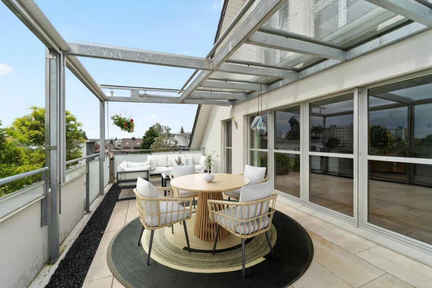 Clouds View | ZH - Photo 5 of 5