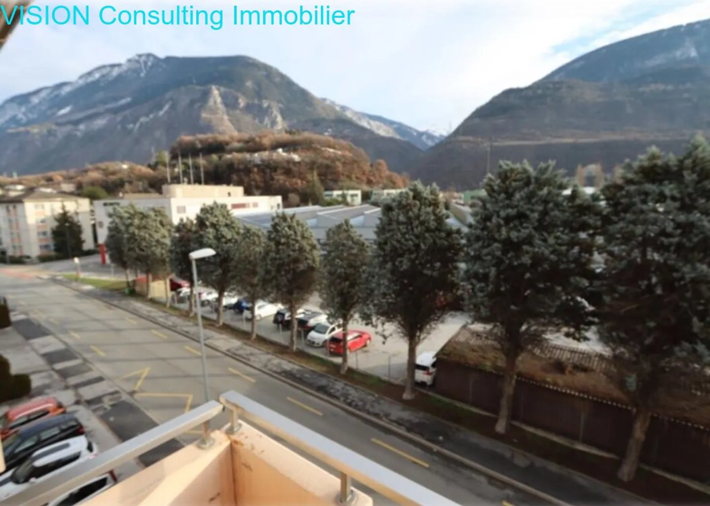 Objet de rendement - Appartement en emplacement central - Photo 2 sur 11
