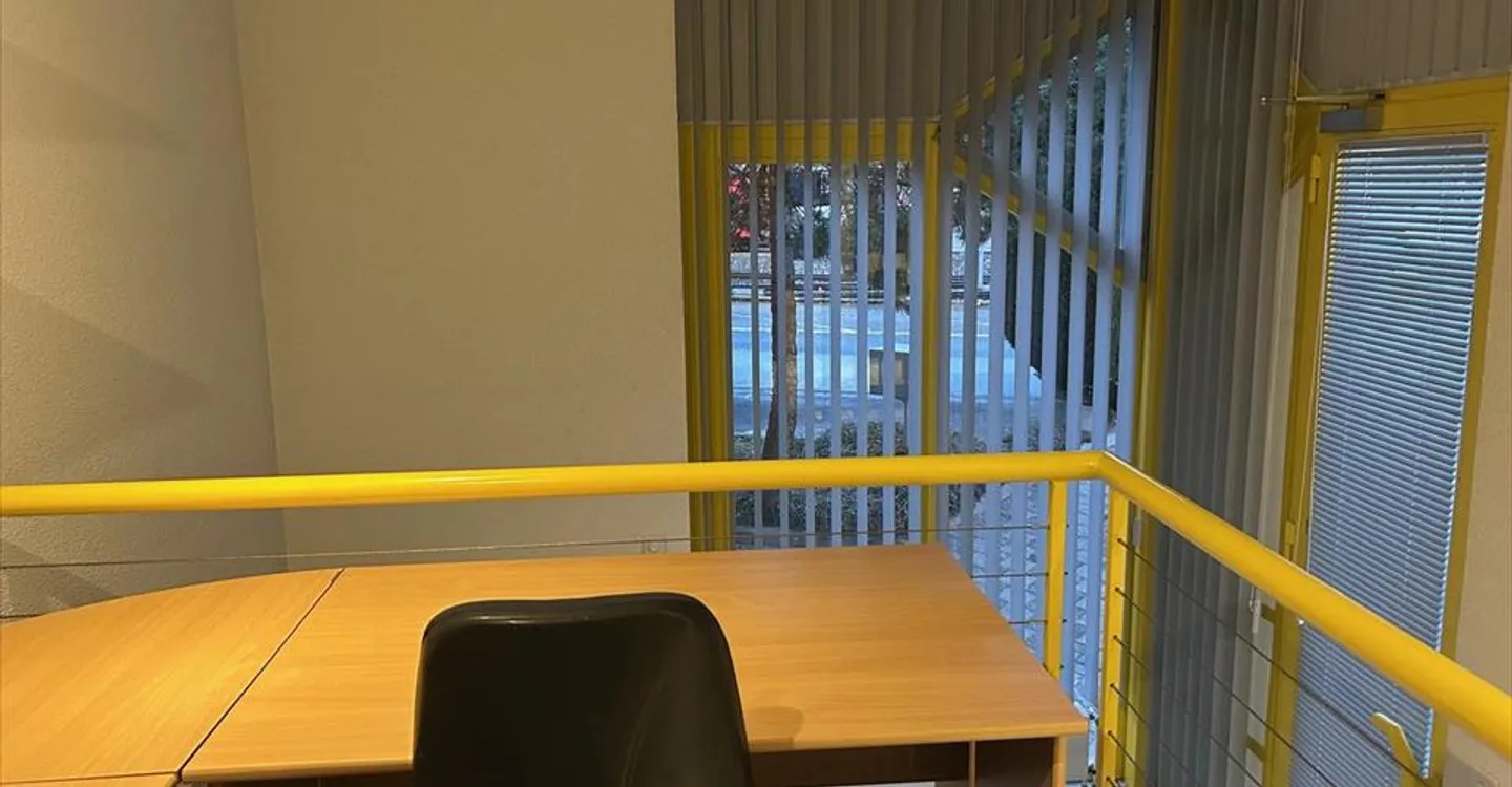 Equipped Office Space for Rent - Photo 1 of 4