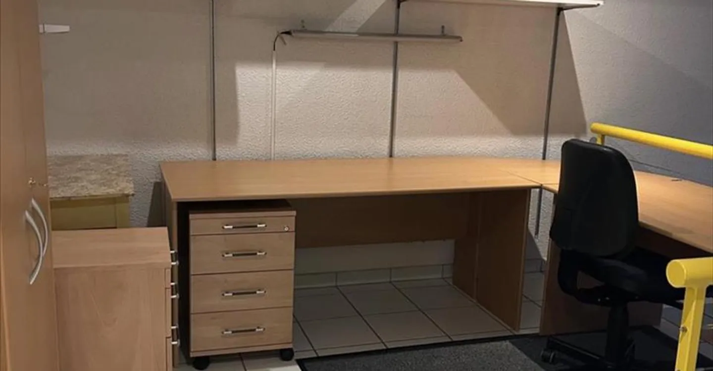 Equipped Office Space for Rent - Photo 2 of 4