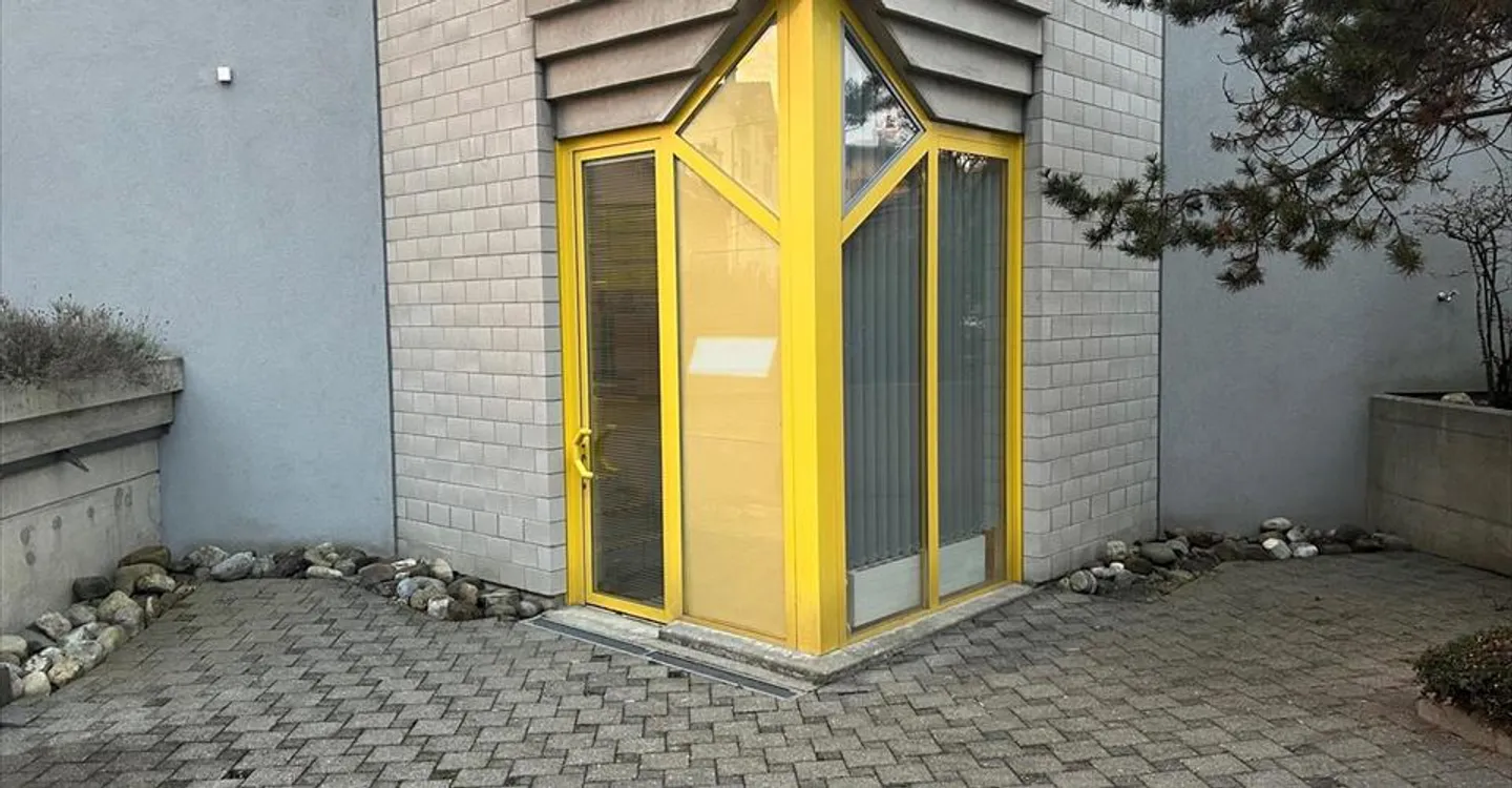 Equipped Office Space for Rent - Photo 3 of 4