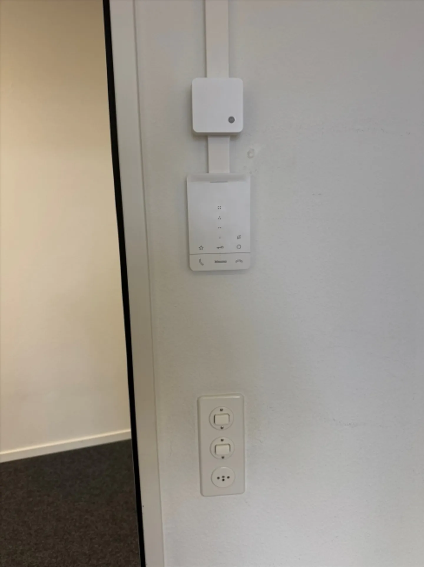 Bürofläche in Nänikon - Foto 3 von 3