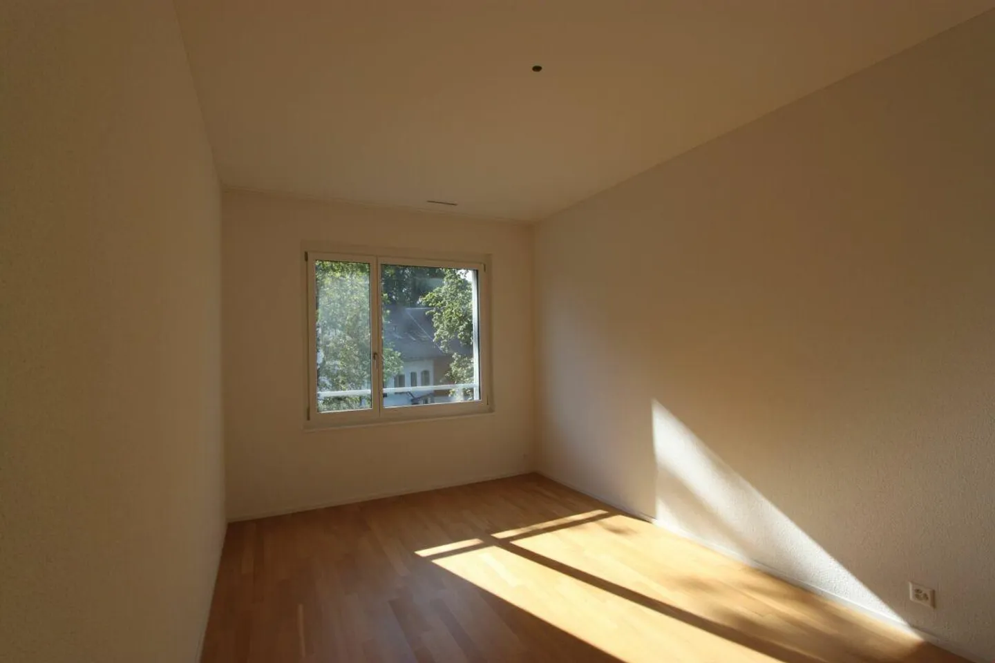 Bellissimo appartamento attico di 3,5 locali a Pfaffnau - Foto 6 di 8