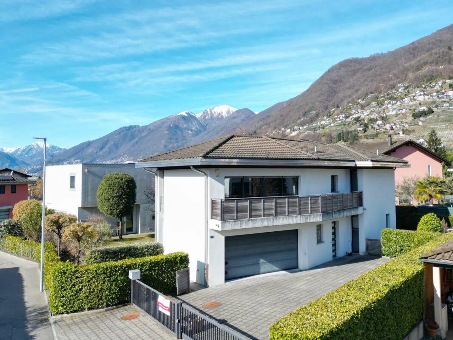 Maison individuelle de haute qualité avec sauna, piscine intérieure et ascenseur - Photo 14 sur 15