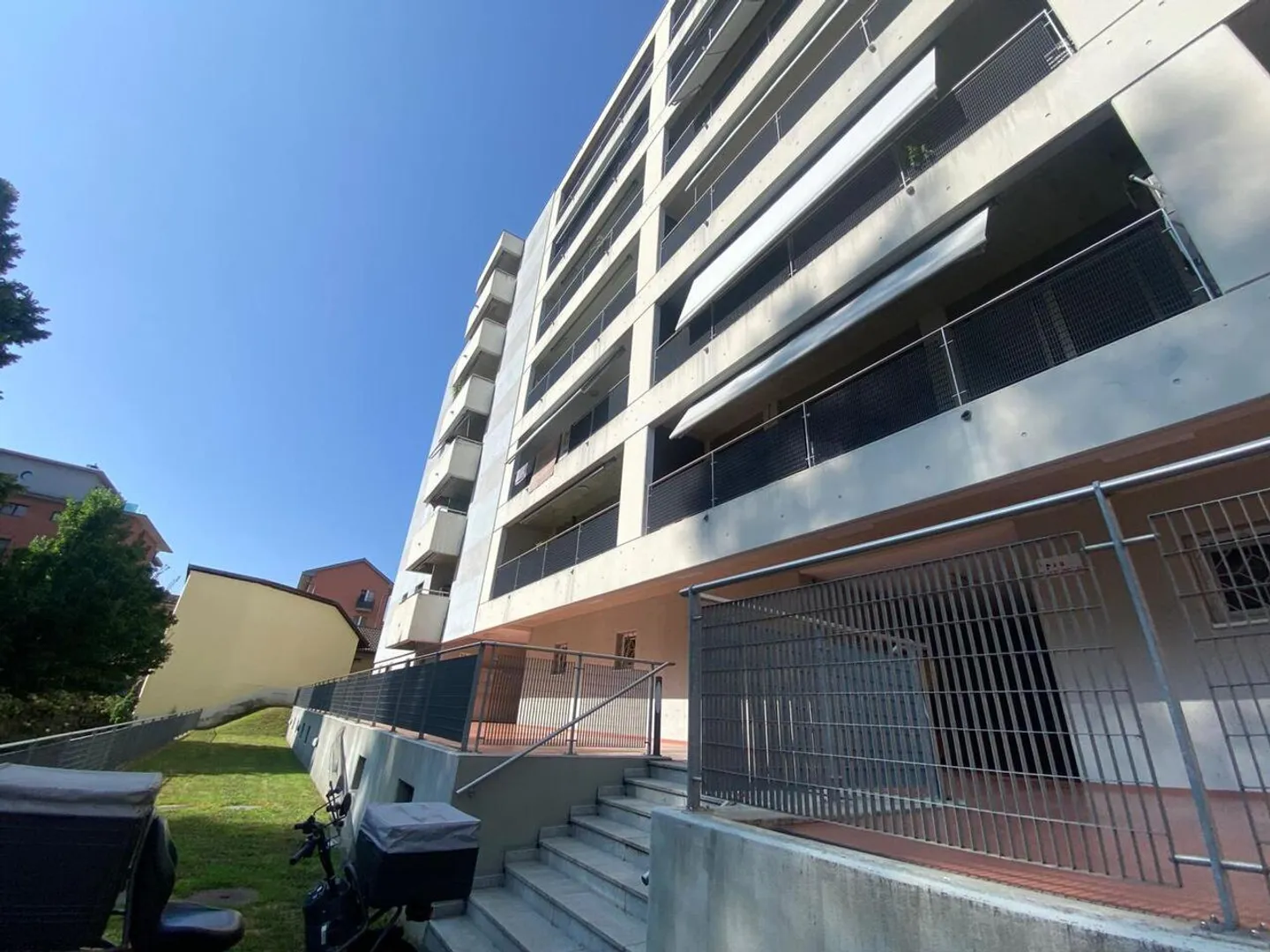 4 1/2-Room Apartment in the City Center with Quiet, Sunny View - Photo 1 of 12