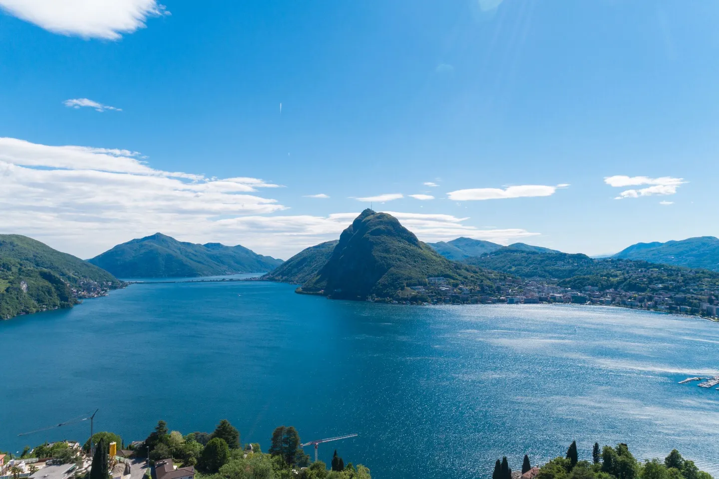 LUGANO RUVIGLIANA | VILLA LUSSUOSA MODERNA CON VISTA ECCITANTE SUL LAGO - Foto 1 di 8