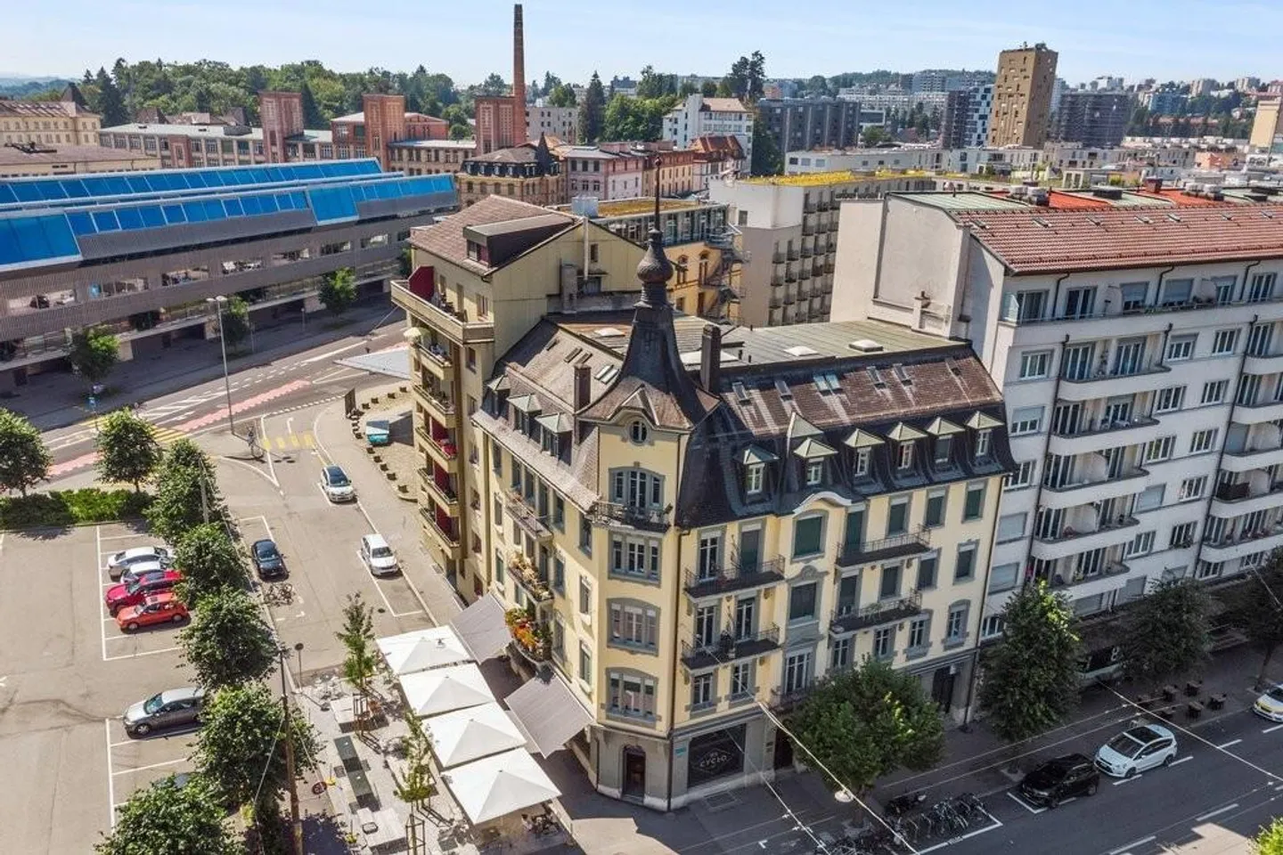 Magnifico appartamento ristrutturato di 5,5 stanze - Foto 2 di 7