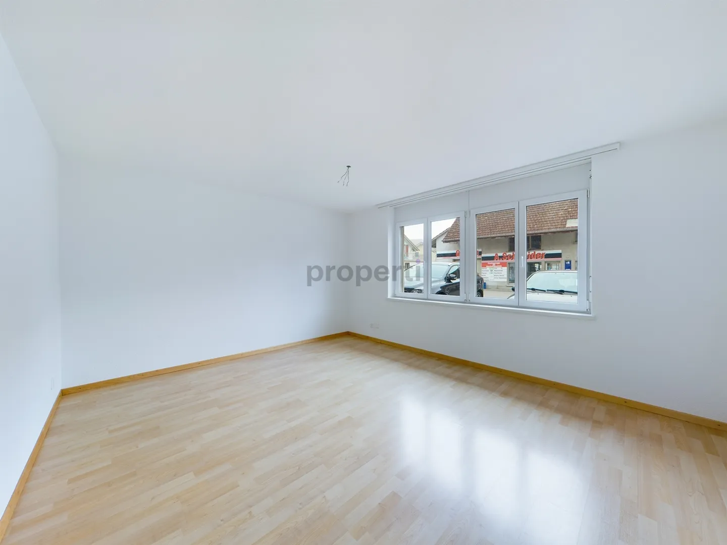 Elegant 4.5-Room Apartment - Photo 5 of 12