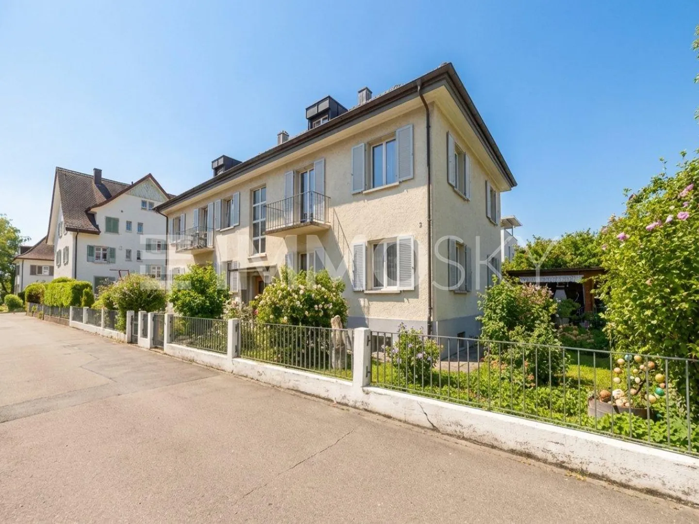 Charmantes Doppelhaus - Foto 1 von 5